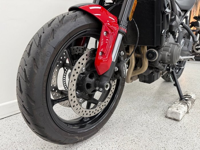 2025 Triumph 2025 Triumph 660CC TRIDENT FP Red