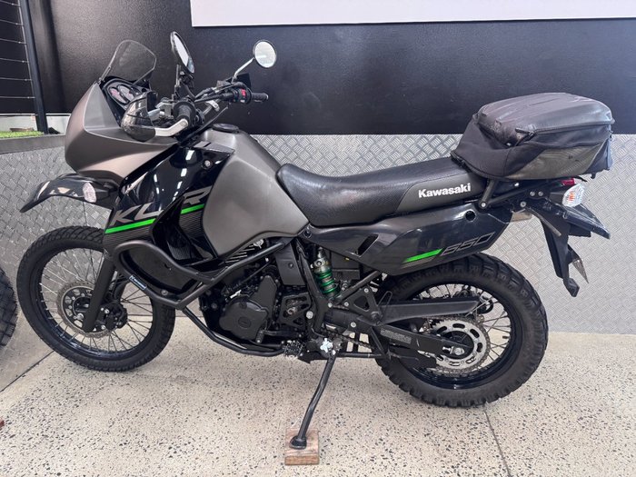 2015 Kawasaki KLR650 (KL650) BLACK