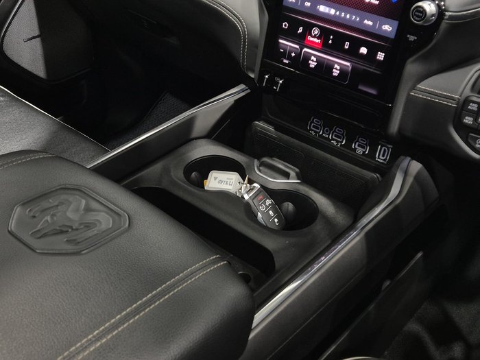 2024 RAM 1500 Laramie Sport Hurricane SO RamBox DT MY25 4X4 Dual Range Bright White