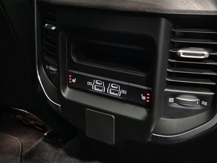 2024 RAM 1500 Laramie Sport Hurricane SO RamBox DT MY25 4X4 Dual Range Bright White