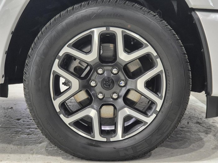 2024 RAM 1500 Laramie Sport Hurricane SO RamBox DT MY25 4X4 Dual Range Bright White