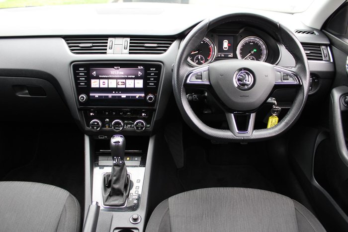 2019 SKODA Octavia 110TSI NE MY19 Moon White
