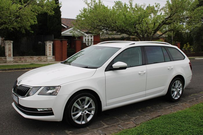 2019 SKODA Octavia 110TSI NE MY19 Moon White