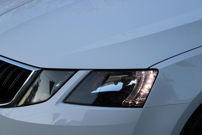 2019 SKODA Octavia 110TSI NE MY19 Moon White