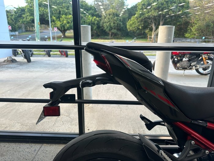 2025 Kawasaki Z900 (ZR900) BLACK