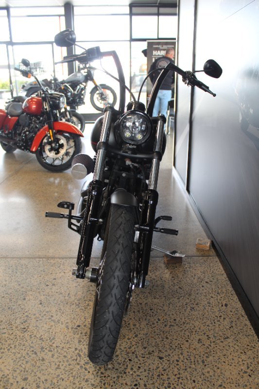 2011 Harley-davidson FXS BLACKLINE BLACK