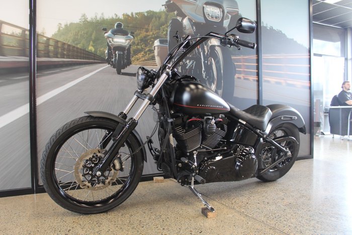 2011 Harley-davidson FXS BLACKLINE BLACK