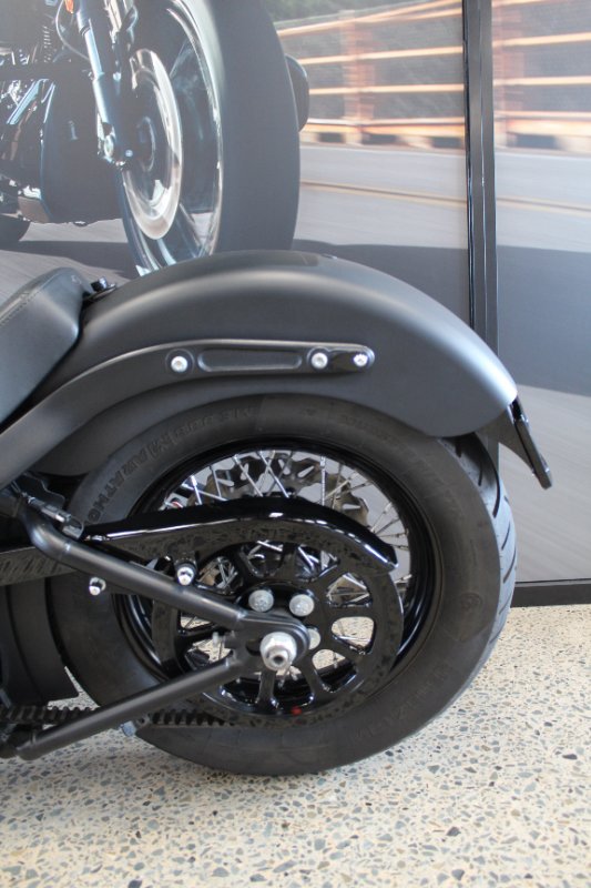 2011 Harley-davidson FXS BLACKLINE BLACK