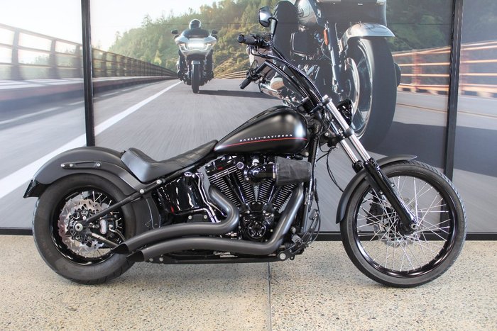 2011 Harley-davidson FXS BLACKLINE BLACK