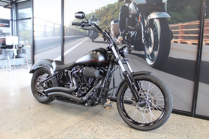 2011 Harley-davidson FXS BLACKLINE BLACK