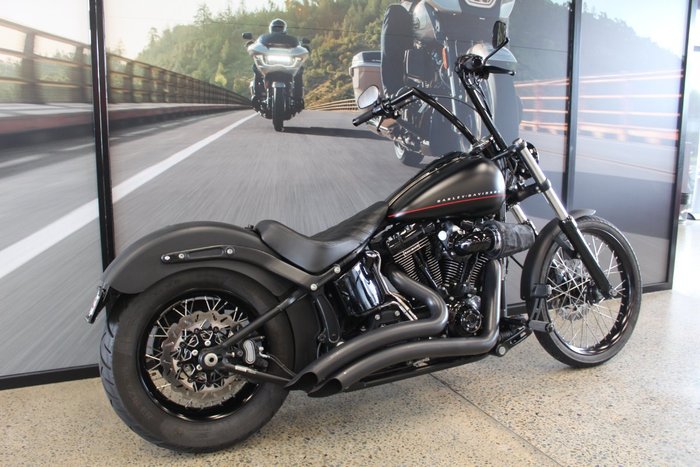 2011 Harley-davidson FXS BLACKLINE BLACK