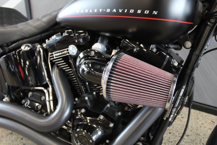2011 Harley-davidson FXS BLACKLINE BLACK