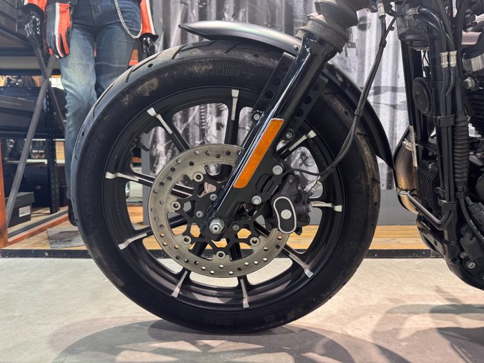 Harley-davidson 2017 HARLEY DAVIDSON 883CC XL883N BLACK DENIM Black