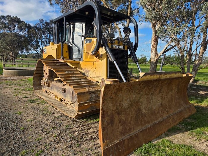 2011 Caterpillar D6t Lgp