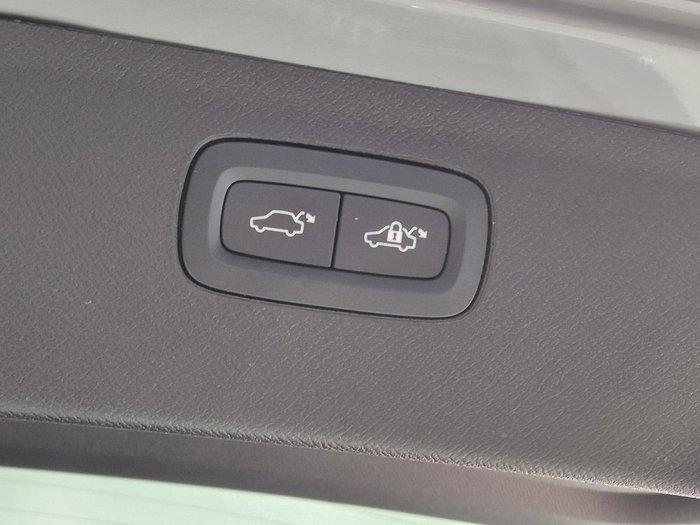 2024 Volvo XC90 Ultra B6 Bright