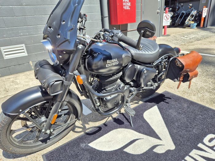2024 Royal Enfield Classic 350 Dark Classic 350
