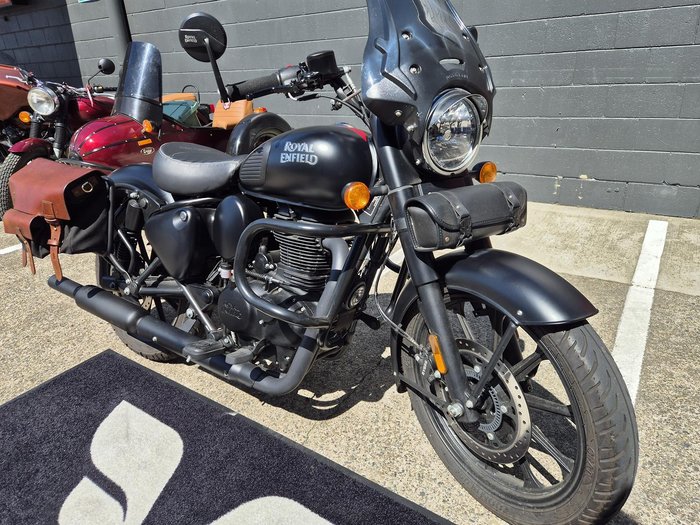 2024 Royal Enfield Classic 350 Dark Classic 350
