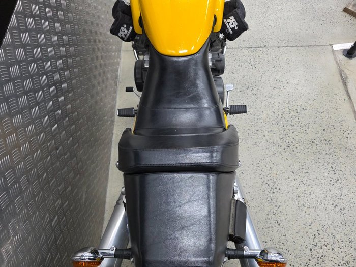 2006 Yamaha 2006 Yamaha 1200cc VMAX YELLOW