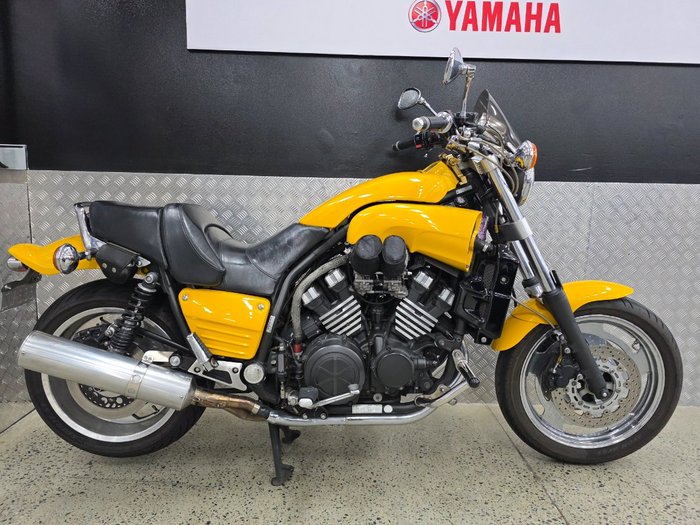 2006 Yamaha 2006 Yamaha 1200cc VMAX YELLOW