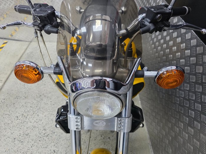 2006 Yamaha 2006 Yamaha 1200cc VMAX YELLOW
