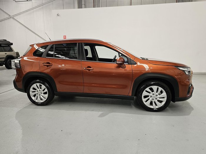 2023 Suzuki S-Cross GLX