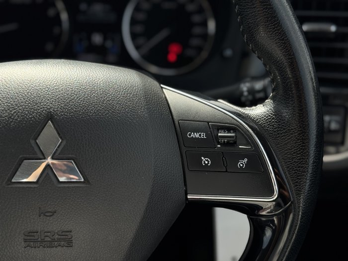 2018 Mitsubishi Outlander ES