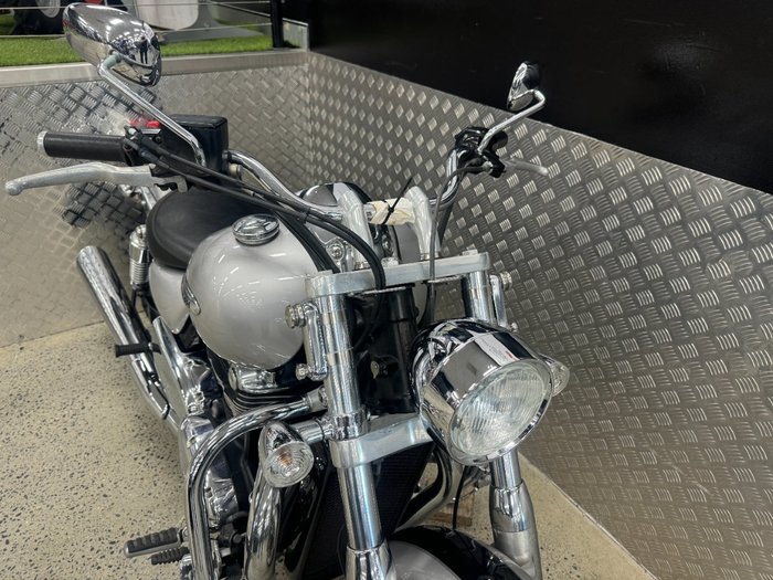 2010 Triumph THUNDERBIRD BLACK