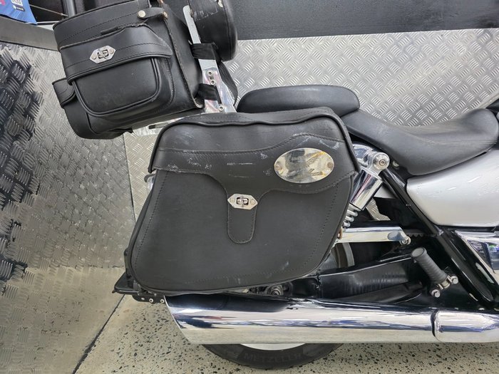 2010 Triumph THUNDERBIRD BLACK