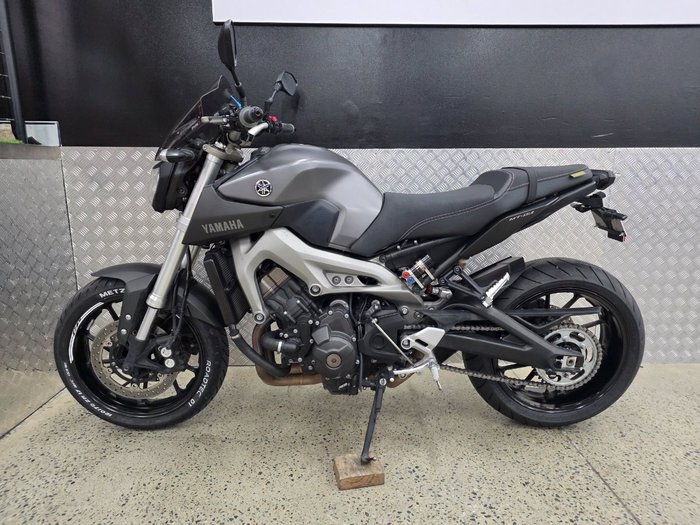 2014 Yamaha MT-09 GREY