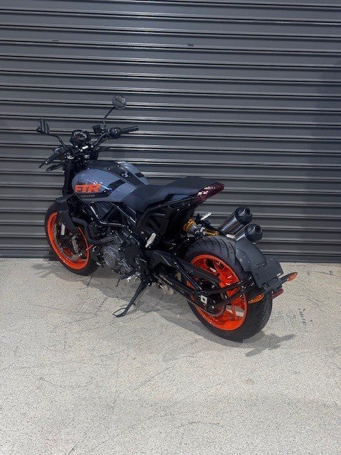 2023 INDIAN FTR STEALTH GREY