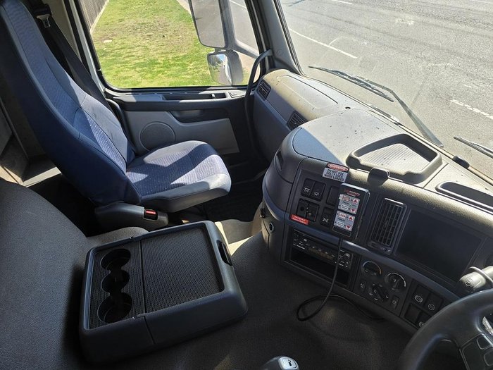 2008 Volvo Fm 440