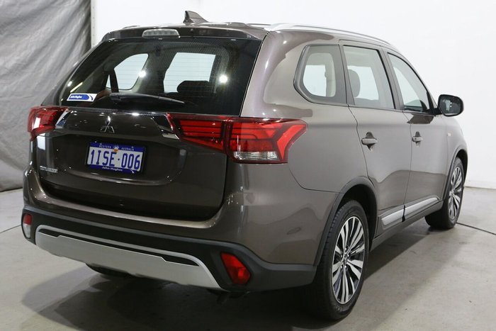 2018 Mitsubishi Outlander ES