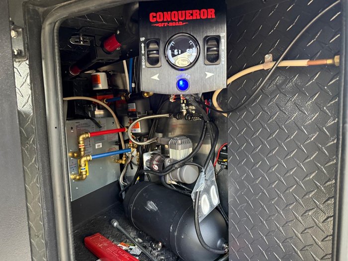 2023 Conqueror Uev490