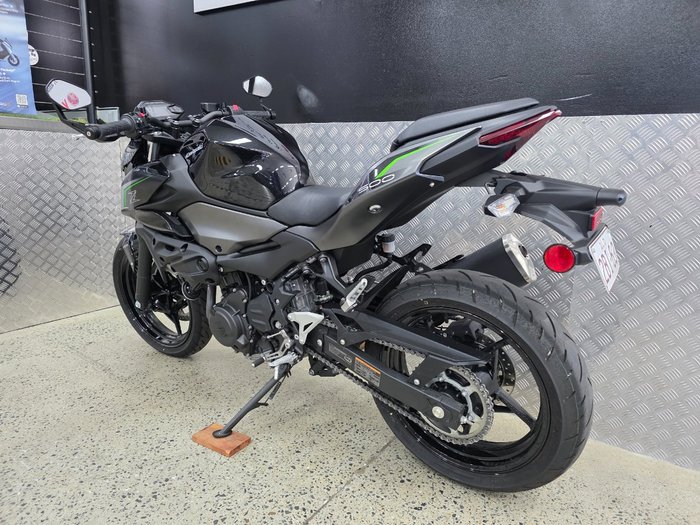 2024 Kawasaki Z500 BLACK