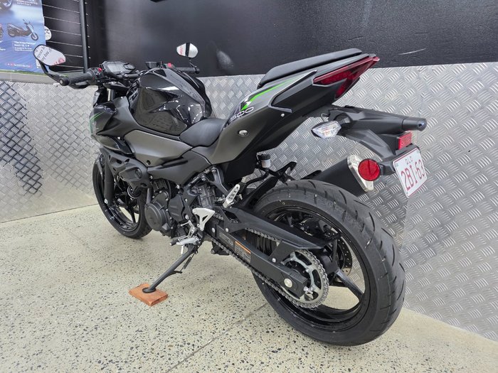 2024 Kawasaki Z500 BLACK