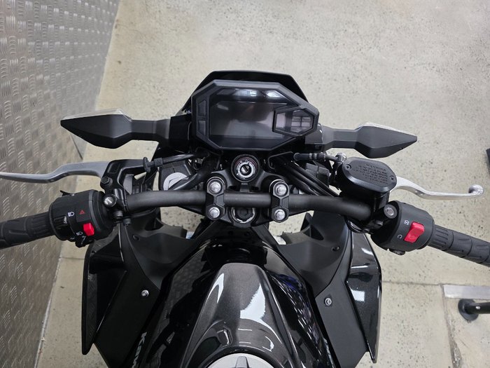 2024 Kawasaki Z500 BLACK