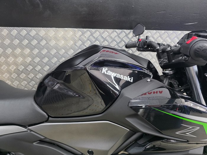 2024 Kawasaki Z500 BLACK