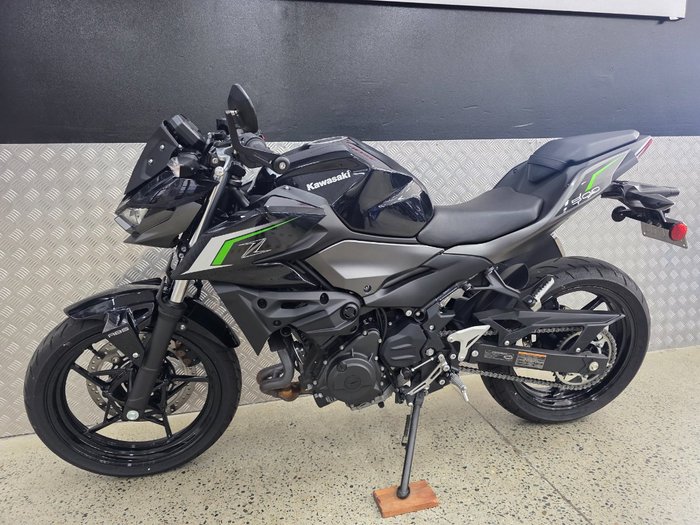 2024 Kawasaki Z500 BLACK