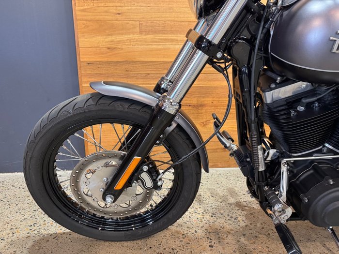 2017 Harley-davidson FXDB STREET BOB White