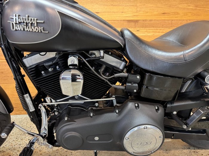 2017 Harley-davidson FXDB STREET BOB White