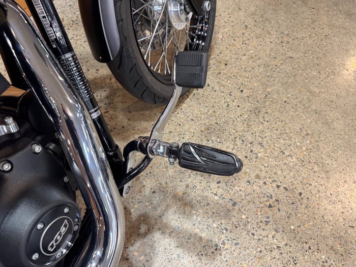 2017 Harley-davidson FXDB STREET BOB White