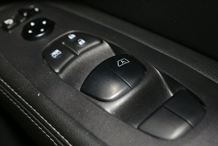 2020 Nissan Pathfinder ST