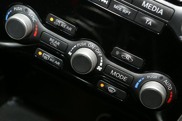 2020 Nissan Pathfinder ST