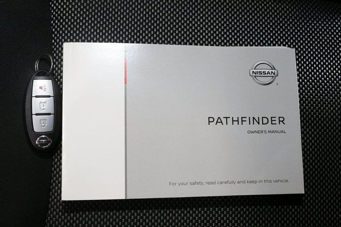 2020 Nissan Pathfinder ST