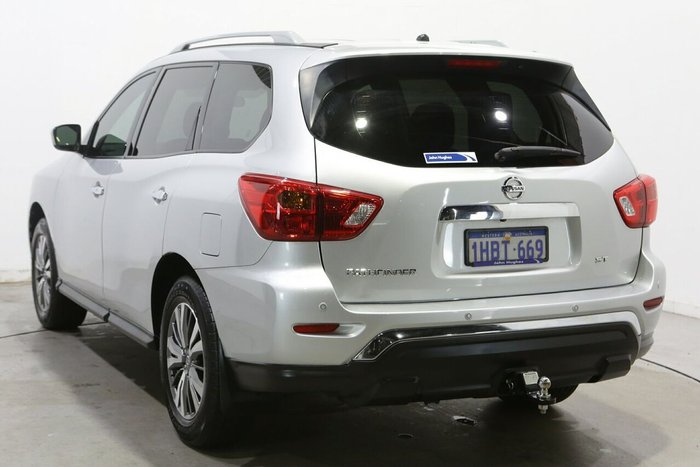 2020 Nissan Pathfinder ST