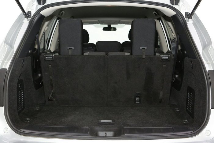 2020 Nissan Pathfinder ST