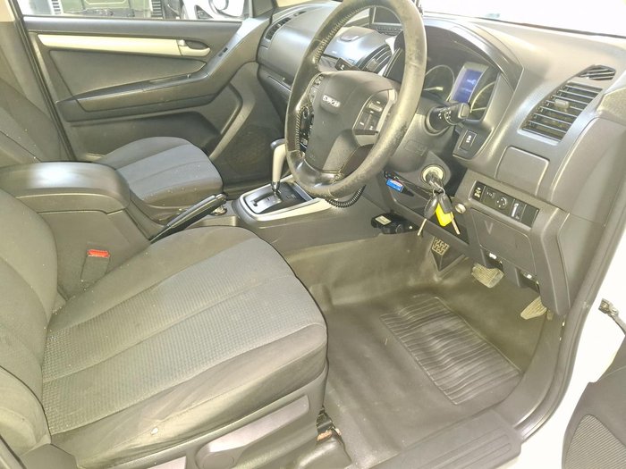 2013 Isuzu D-MAX LS-M