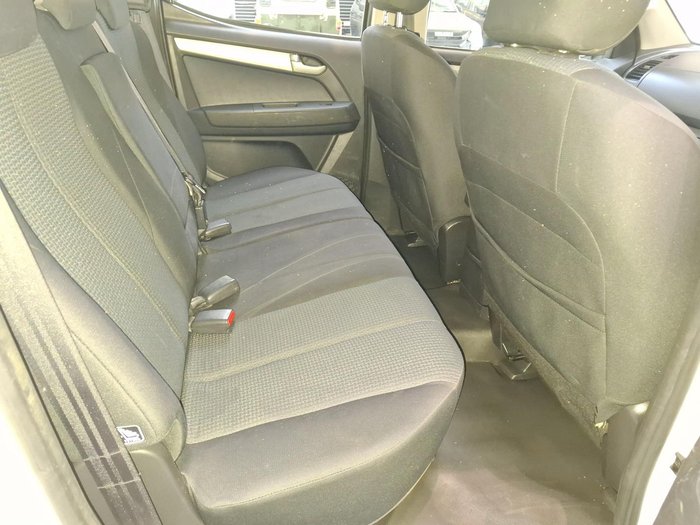 2013 Isuzu D-MAX LS-M