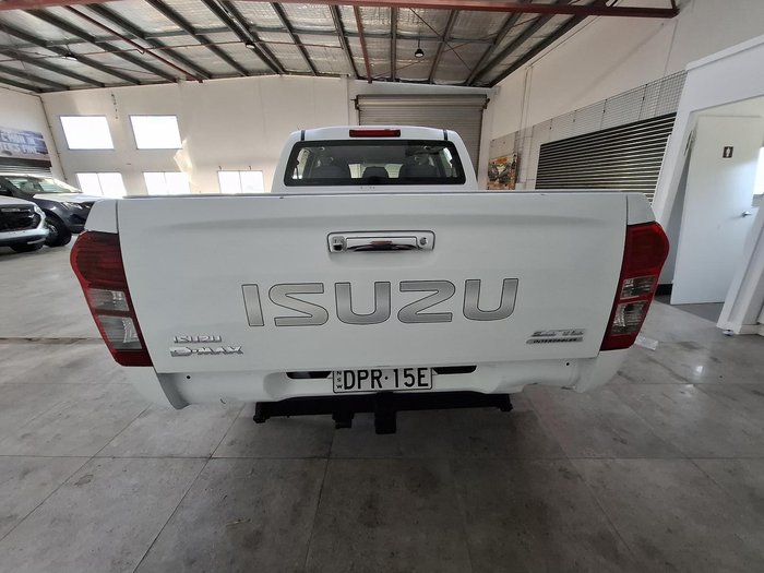 2013 Isuzu D-MAX LS-M