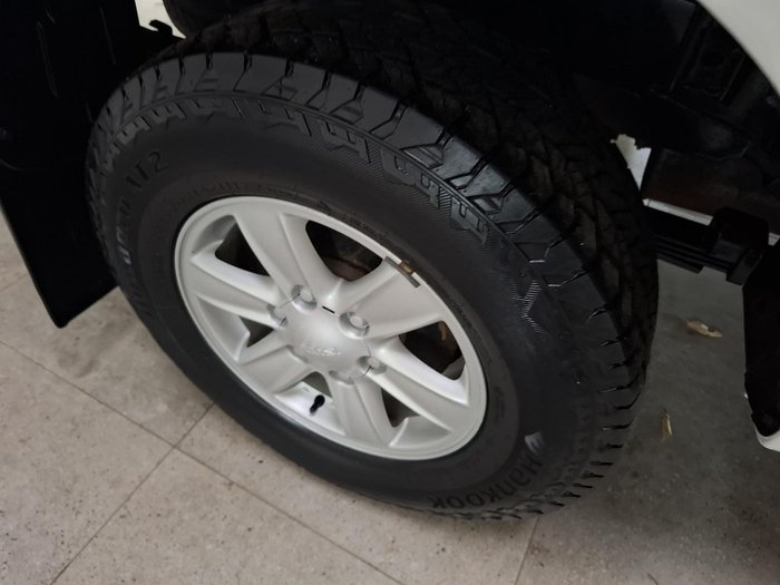 2013 Isuzu D-MAX LS-M